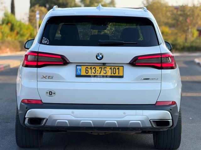 ב מ וו X5