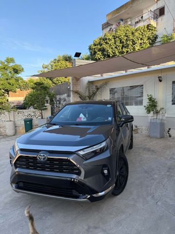 טויוטה RAV4