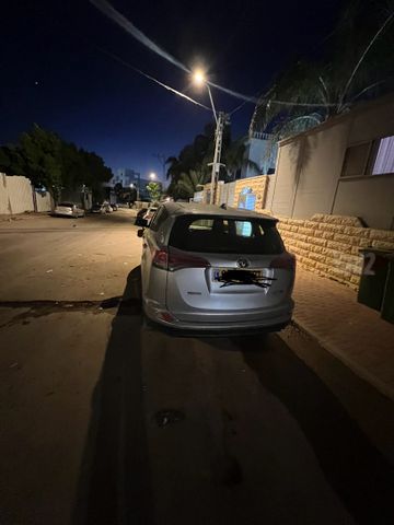מודעת רכב טויוטה RAV4