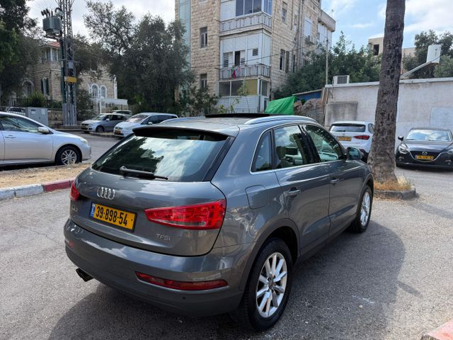 אאודי Q3