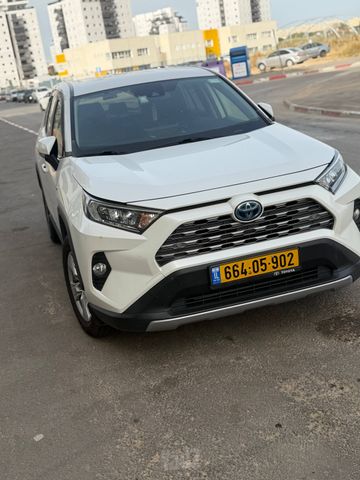 מודעת רכב טויוטה RAV4