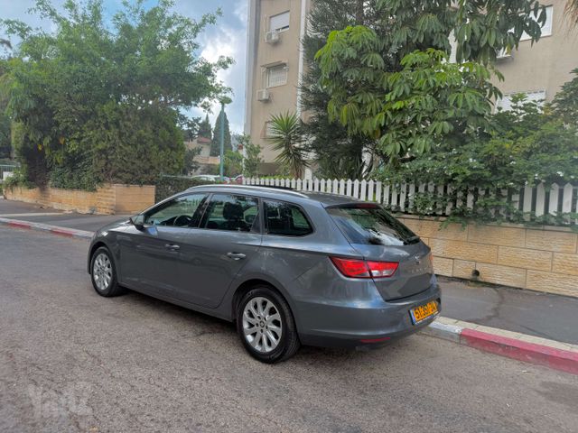סיאט לאון