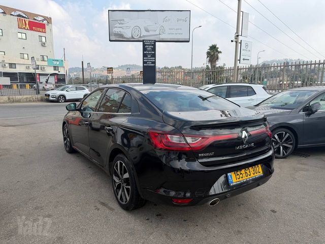 רנו מגאן