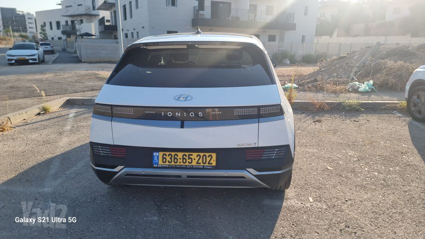 יונדאי איוניק 5
