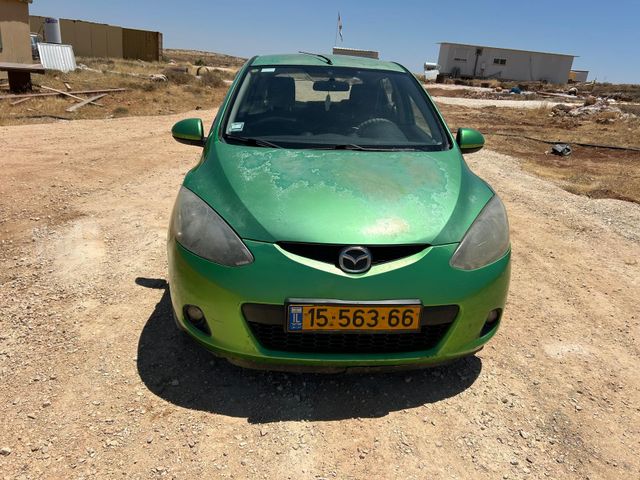 מודעת רכב מאזדה 2