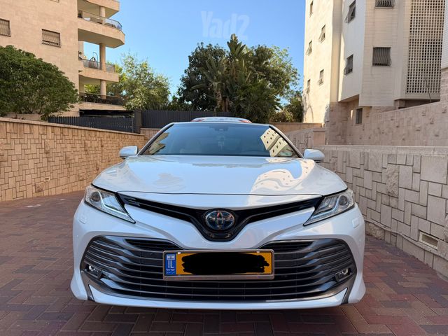 טויוטה קאמרי