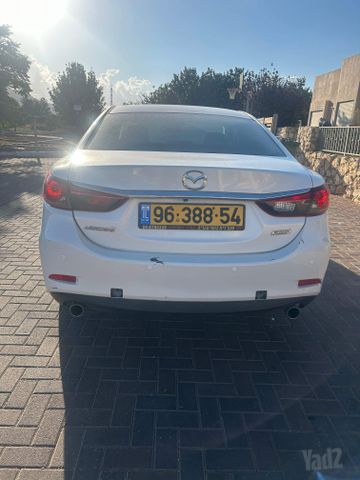 מודעת רכב מאזדה 6