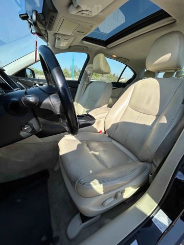 אינפיניטי Q50