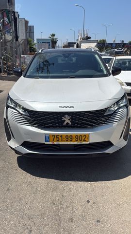 פיג'ו 3008