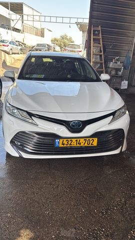 טויוטה קאמרי
