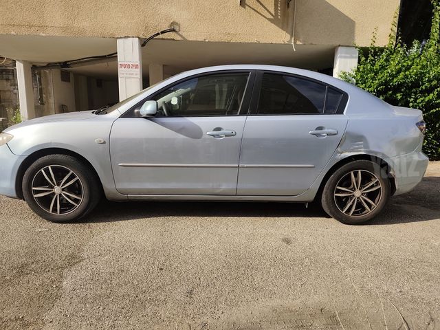 מאזדה 3