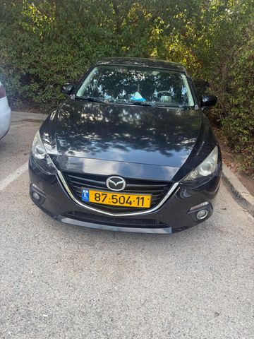 מודעת רכב מאזדה 3
