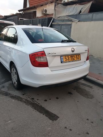 מודעת רכב סקודה ראפיד