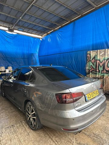 מודעת רכב פולקסווגן ג'טה 