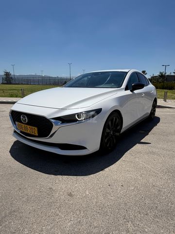 מאזדה 3