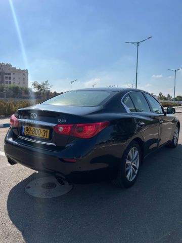אינפיניטי Q50