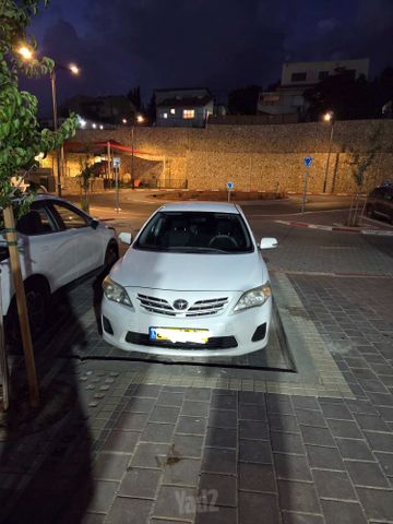 מודעת רכב טויוטה קורולה
