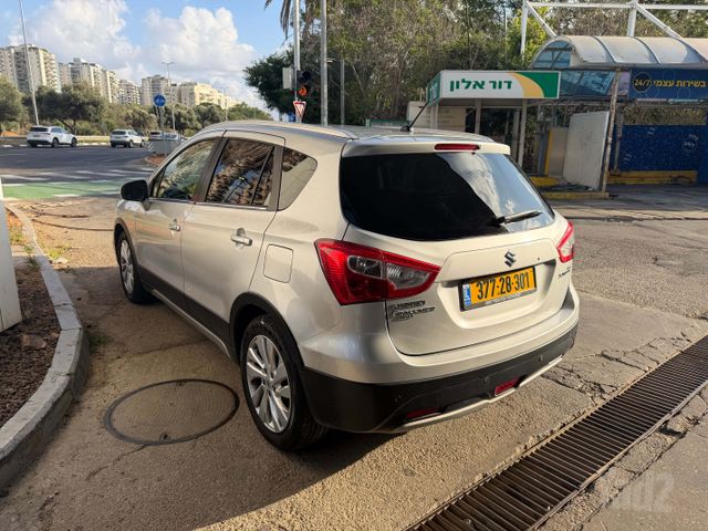 סוזוקי קרוסאובר