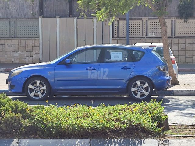 מודעת רכב מאזדה 3