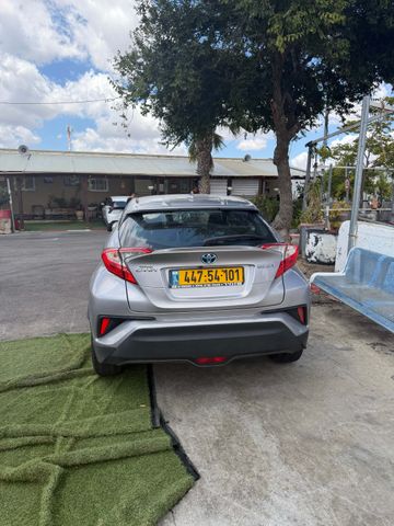 טויוטה C-HR