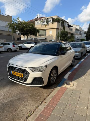 אאודי A1