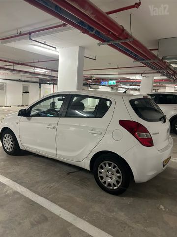יונדאי i20