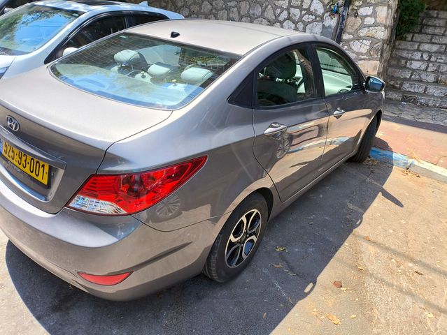 יונדאי אקסנט i25