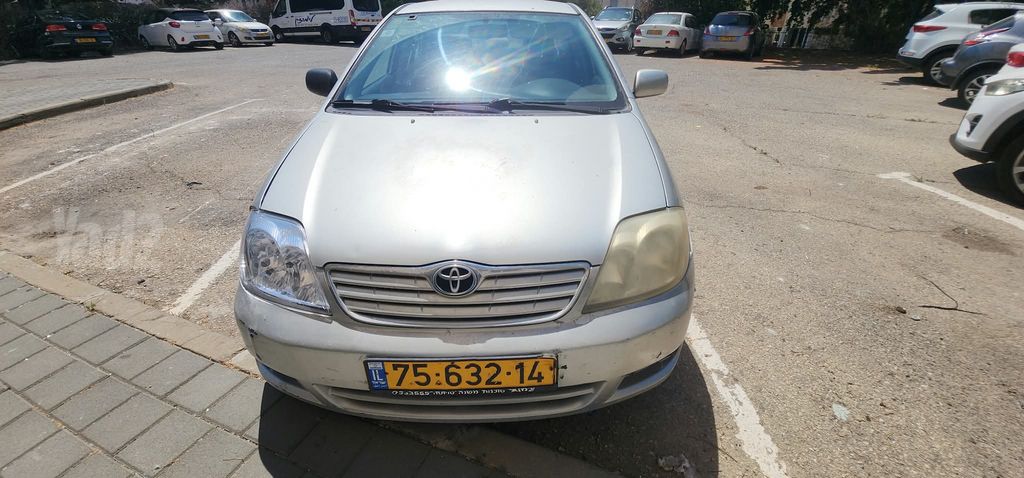 מודעת רכב טויוטה קורולה