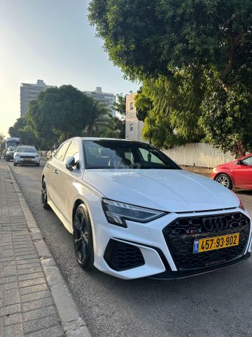 אאודי S3