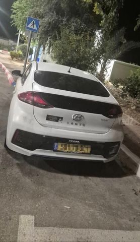 יונדאי איוניק