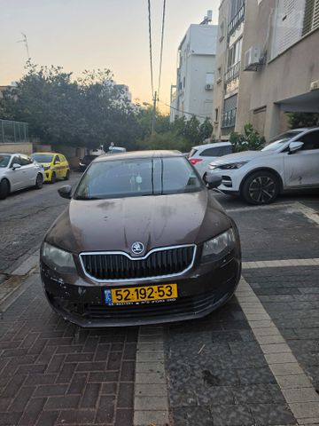סקודה אוקטביה