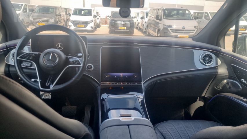 מרצדס-בנץ EQS SUV