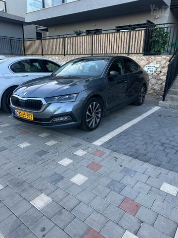 סקודה אוקטביה