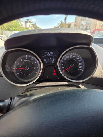 יונדאי I35