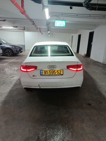אאודי A4