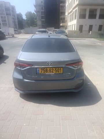 טויוטה קורולה