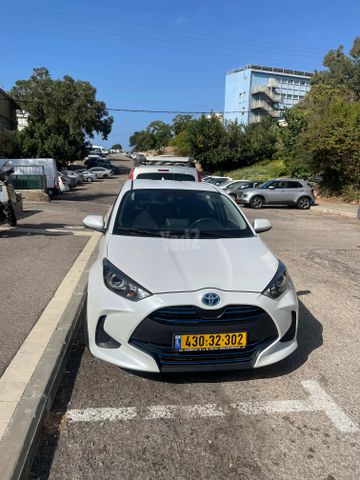 מודעת רכב טויוטה יאריס