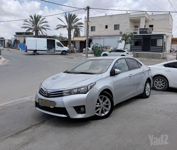 טויוטה קורולה