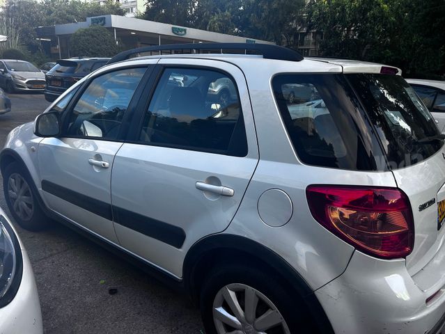 סוזוקי SX4