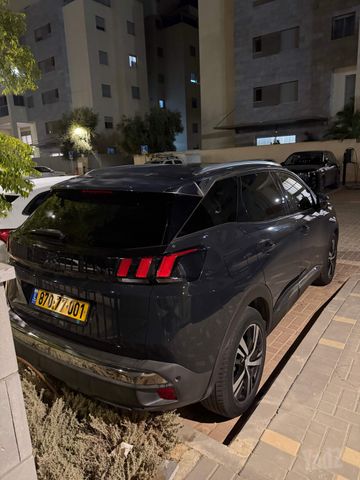 פיג'ו 3008