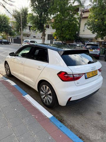 מודעת רכב אאודי A1