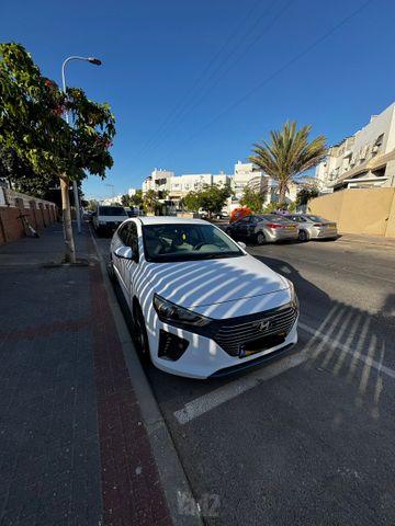 יונדאי איוניק