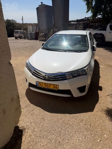 טויוטה קורולה