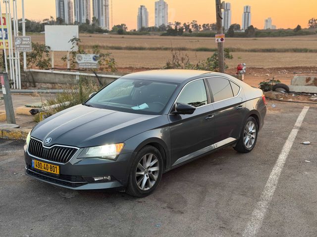 מודעת רכב סקודה סופרב