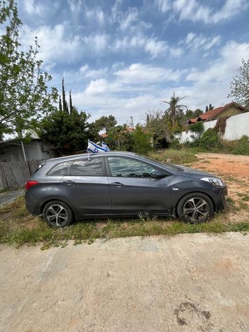 מודעת רכב יונדאי i30