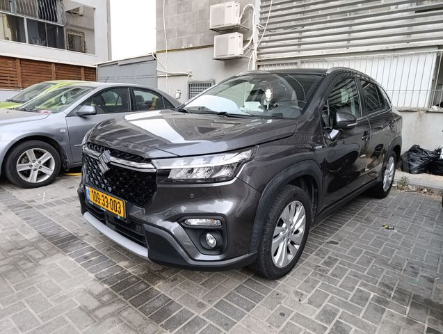 סוזוקי S-Cross