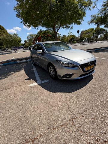 מאזדה 3