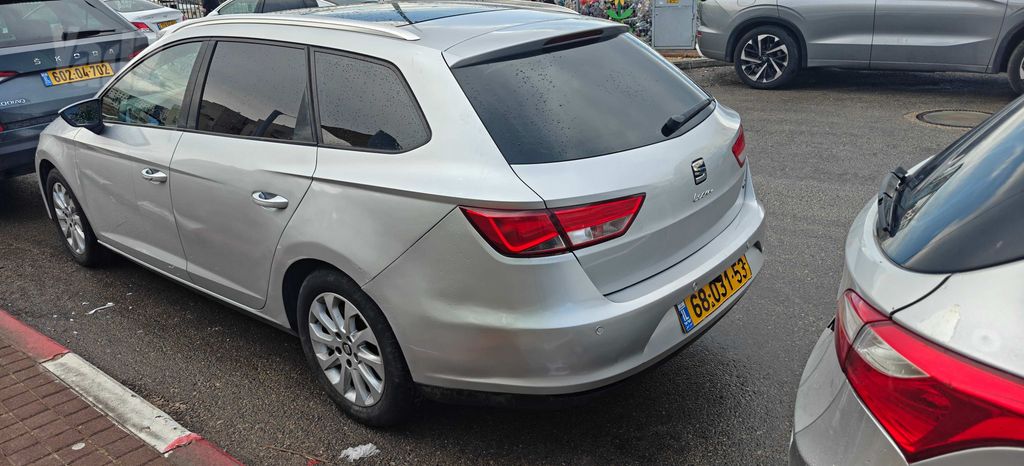 סיאט לאון