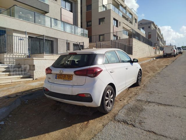 יונדאי i20