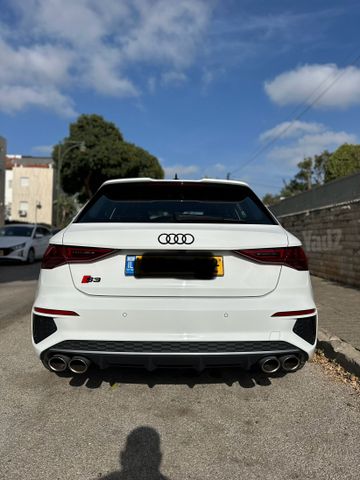 אאודי S3